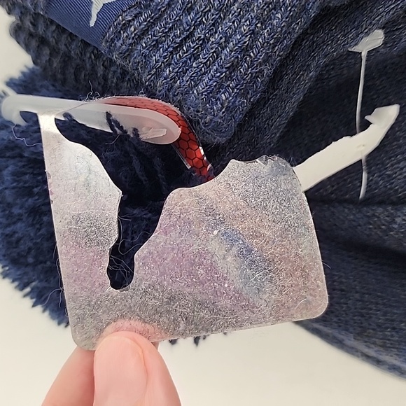 ⭐️3/ $30⭐️ PUMA Youth Knit Navy Blue Hat & Gloves Matching Set - Picture 7 of 11